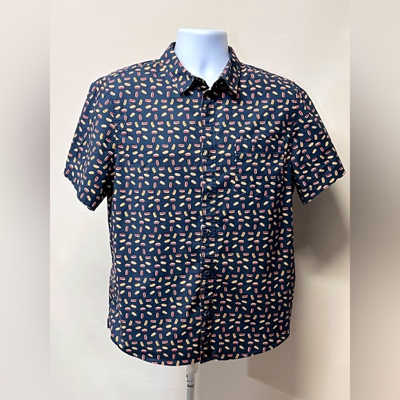 🛍️PUBLIC OPINION Men’s Navy blue hotdog print button down size L. - Picture 2 of 11